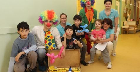 Gyógyító Bohócdoktorok Viziteltek Baján