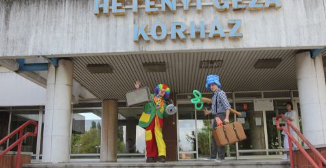 Szolnokon is jótékonykodtak a bohócdoktorok