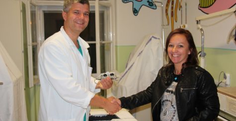 Mikroszemüveget vittek a bohócdoktorok