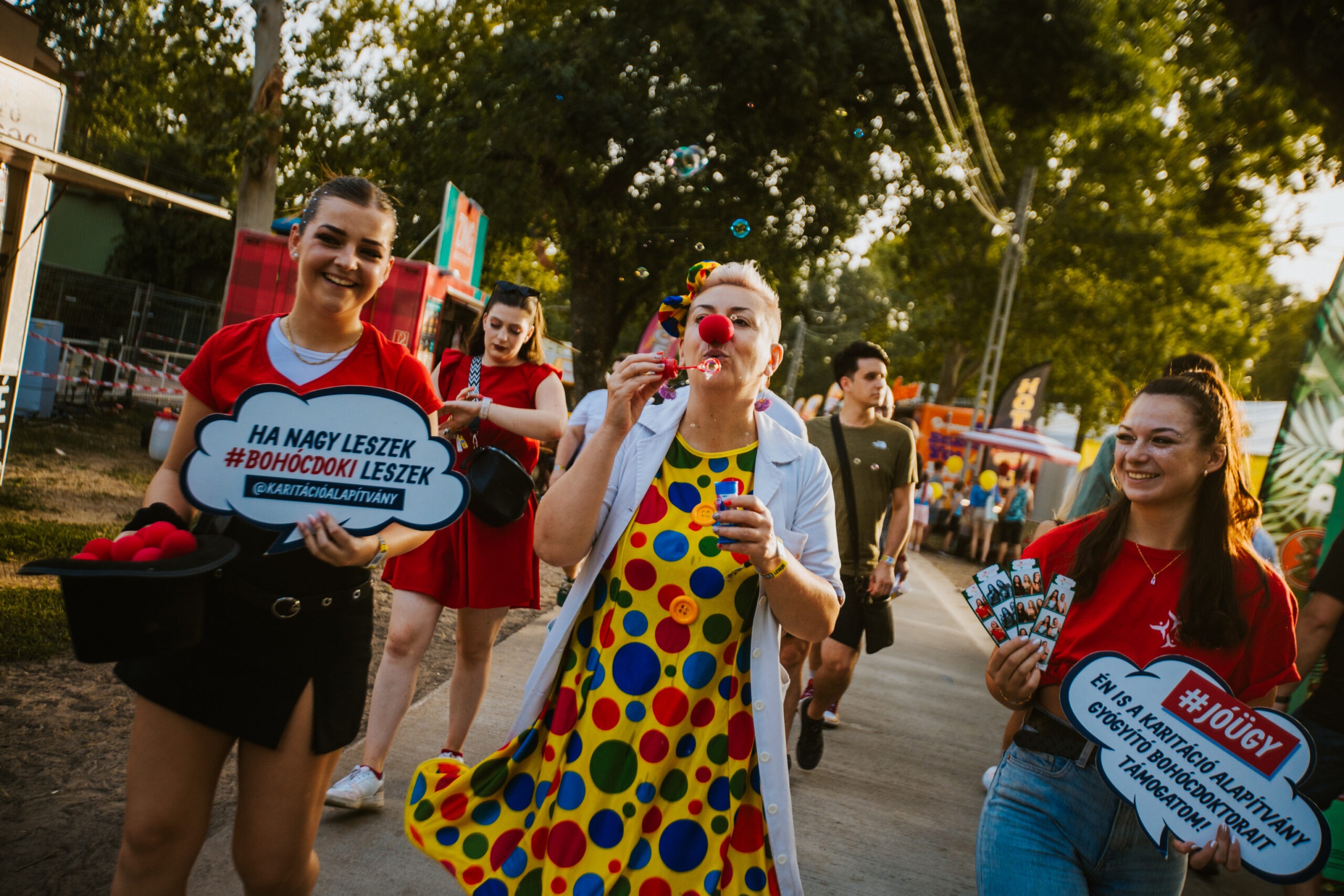 Egy szelfi, egy palack, egy jó ügy